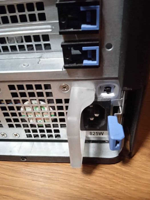 Дешего продам DELL 5610, 2x XEON 2697v2, 48 ядер 3.5GHZ,512gb ssd,825w