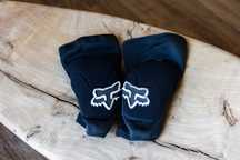 Joelheiras de Enduro FOX