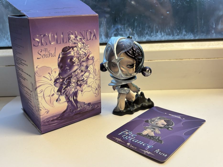 Колекційна фігурка Pop Mart Skullpanda The Sound