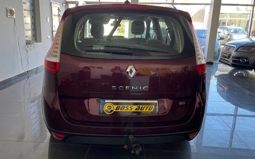 Renault Megane Scenic 2013