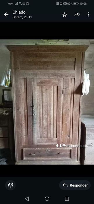 Vendo este armário muito bonito muito antigo