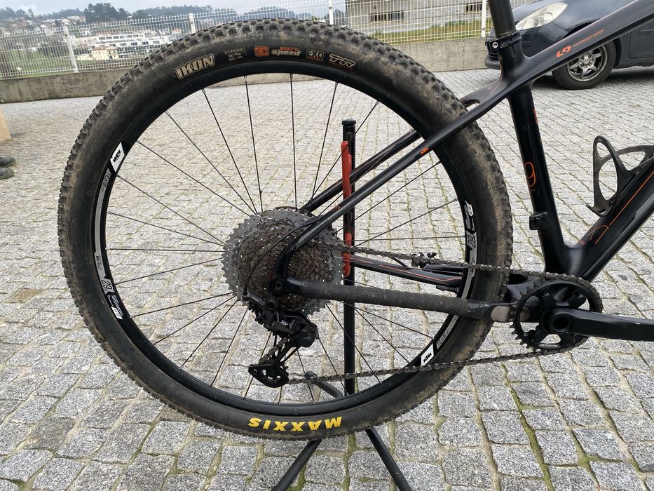 Bicicleta Carbono 29” KTM MyRoon Prestige - Tamanho M