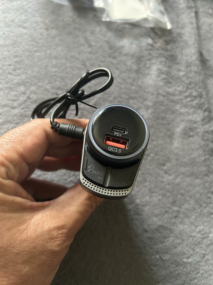 Transmiter FM Bluetooth