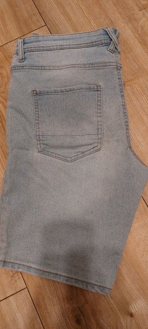 Spodenki jeansowe Sinsay 32