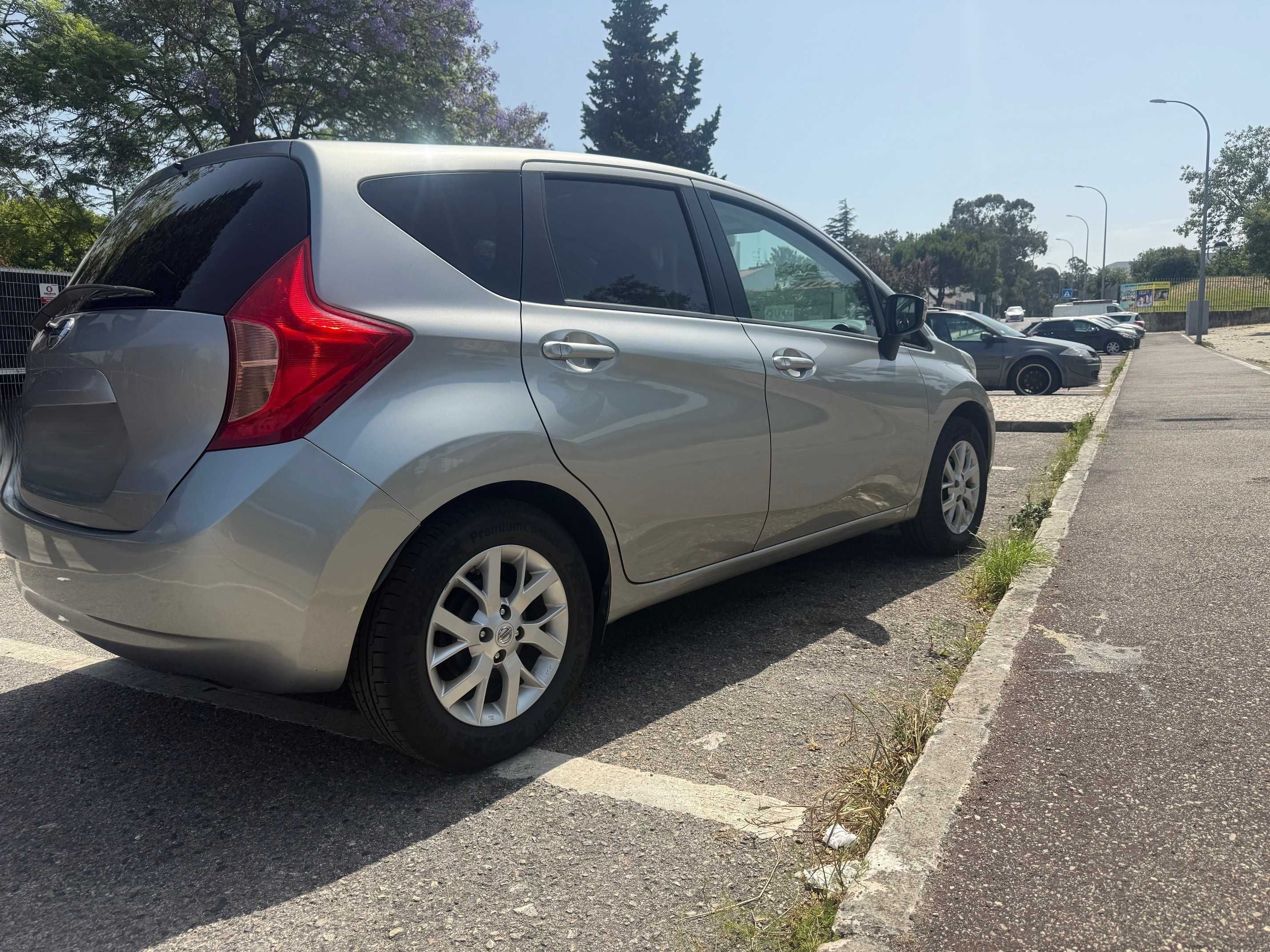 Nissan Note 1.2  - muito estimado