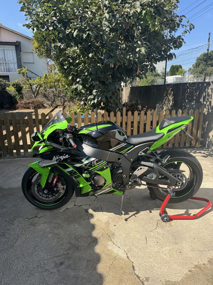Kawasaki ninja zx10 r