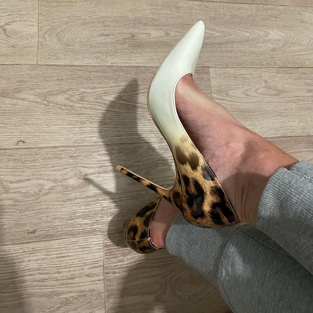 Eleganckie Szpilki Damskie w Panterkę