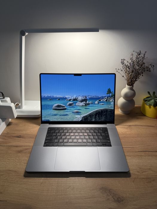 MacBook Pro 16’ 2021 32GB RAM 1TB SSD 88%