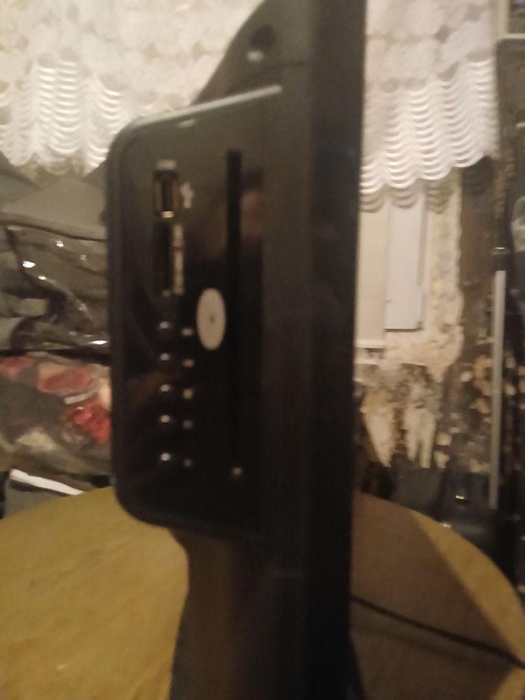 Telewizor Dyon vanguard 19