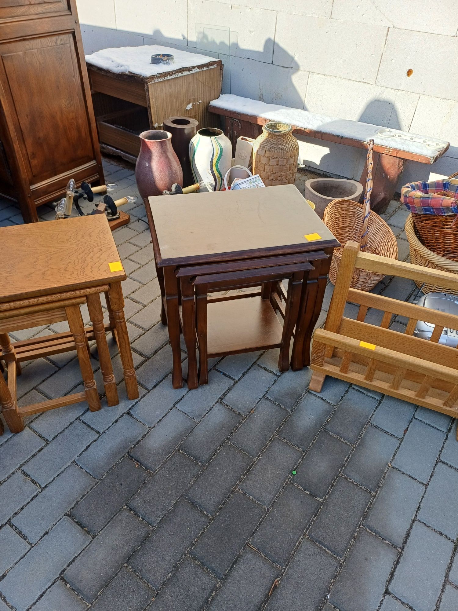 Komplet stolików trojaki