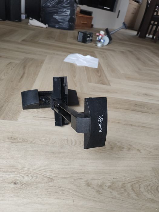 ZAREZERWOWANE DO 5-6 GRU.Dwa uchwyty ścienne na glosniki Vogelsiki