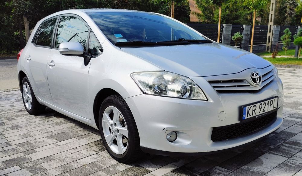 Toyota Auris 1.6 automat 120 tys km.