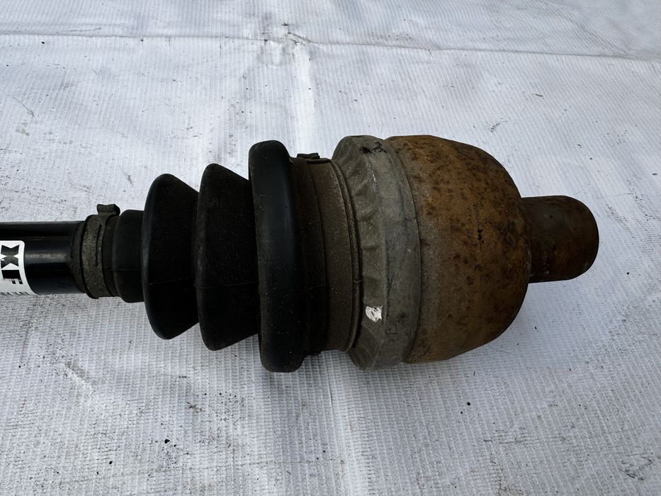 Полуось передняя правая Opel Zafira B