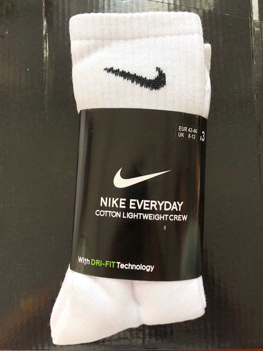 6 par skarpet Nike z czystego bawełny. Białe, długie, Rozmiar L/M