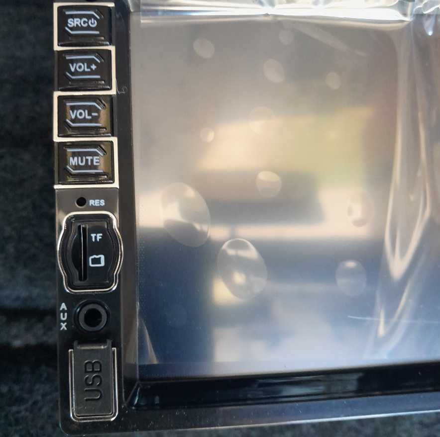 Авто магнітола 7037 з екраном 2дін не андроїд є bluetooth