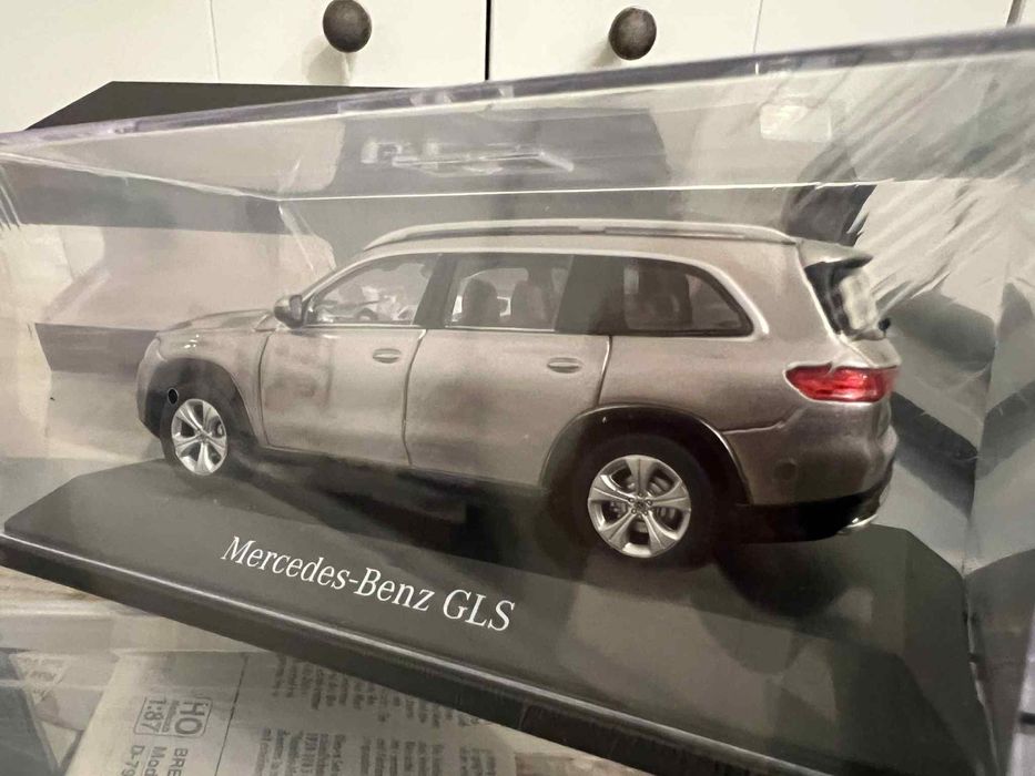 Mercedes-Benz GLS 1:43 Spark Model Kolekcjonerski