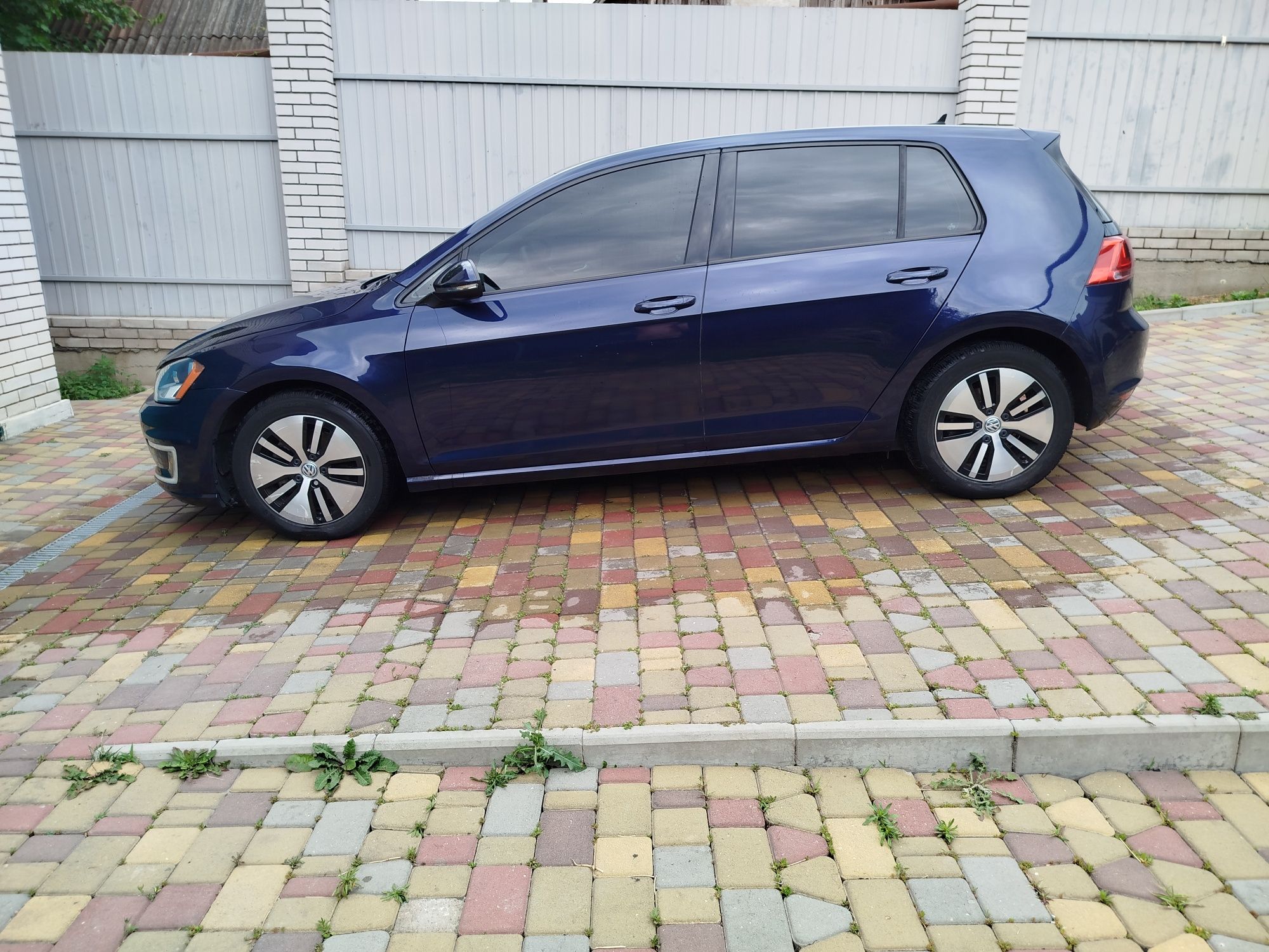 E-golf 2016 проезжает 150км