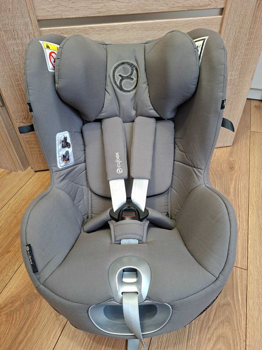 Fotelik samochodowy Cybex Sirona Z i-size + baza obrotowa
