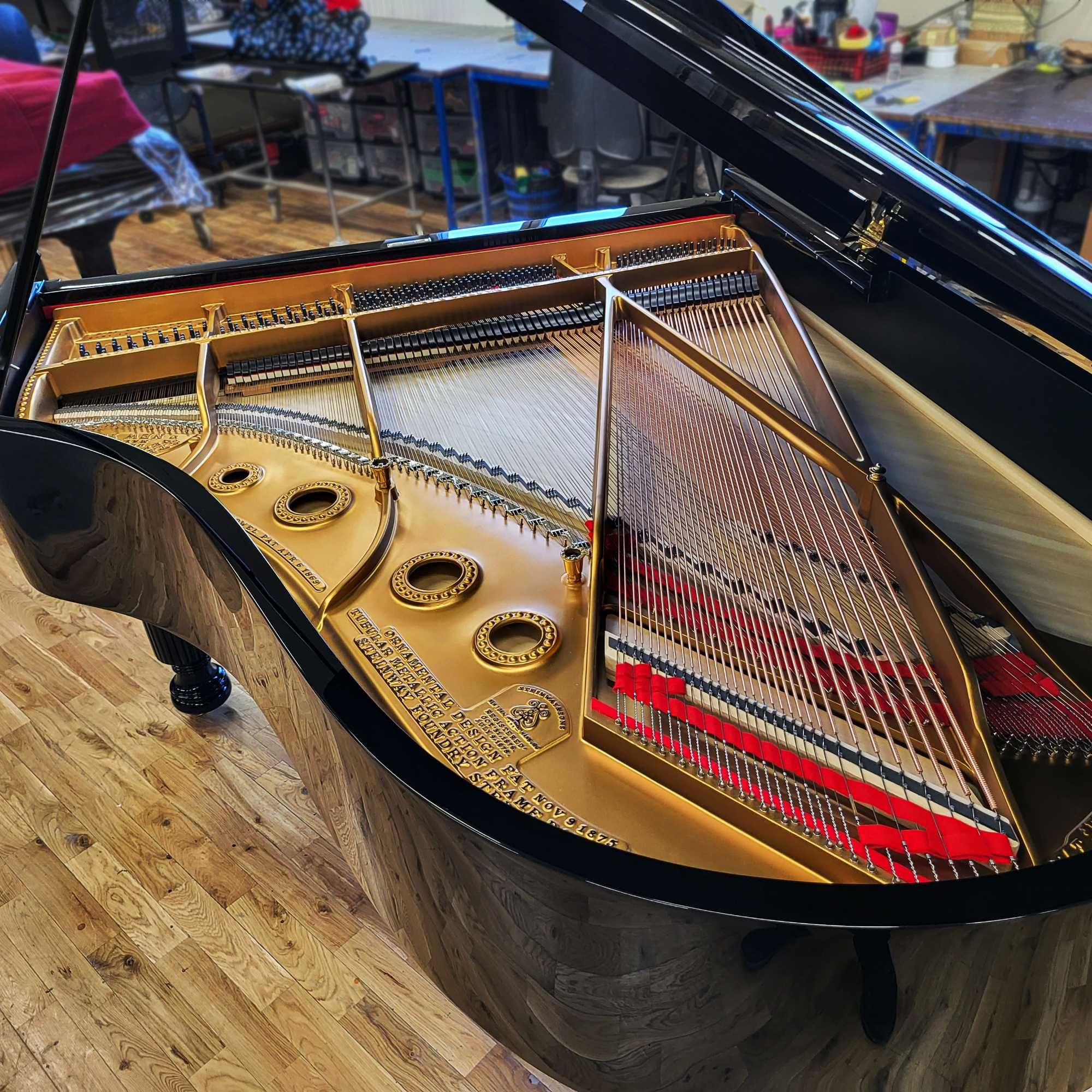 Kompleksowa renowacja mebli, pianin i fortepianów