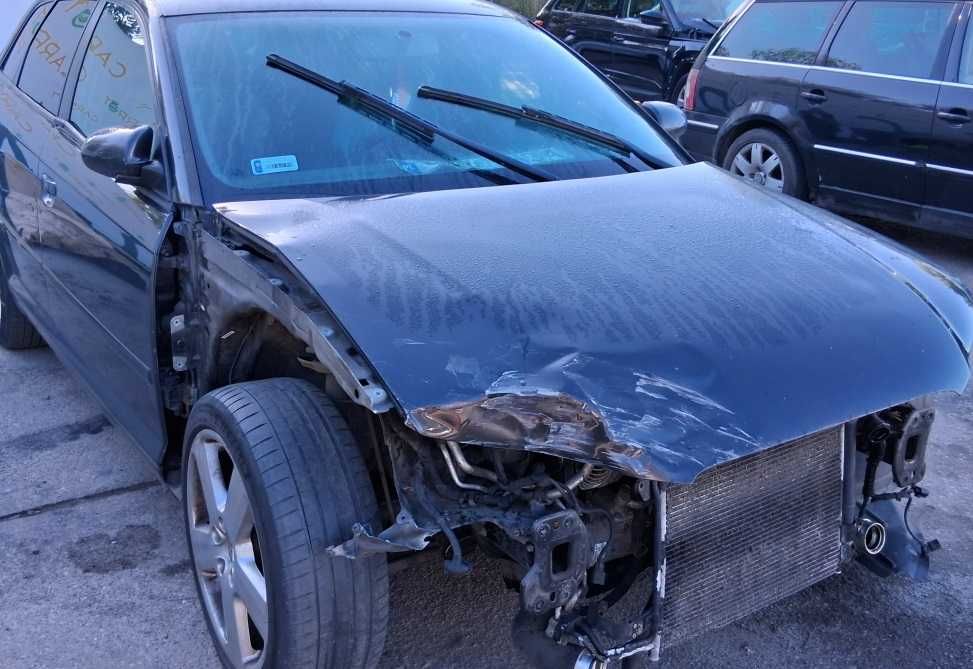 Audi A3 8P 2.0TDI 170KM S-line 5 Drzwi Alufelgi po Kolizji
