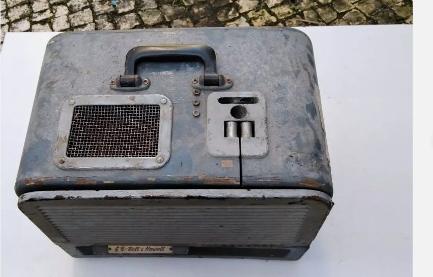 Projector de filmes 16mm,  Bell e Howell