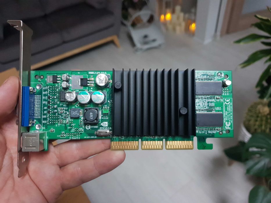 nVidia GeForce 4 MX440 64MB MSI MX440-T8X MS-8890 GeForce4 MX 440 AGP