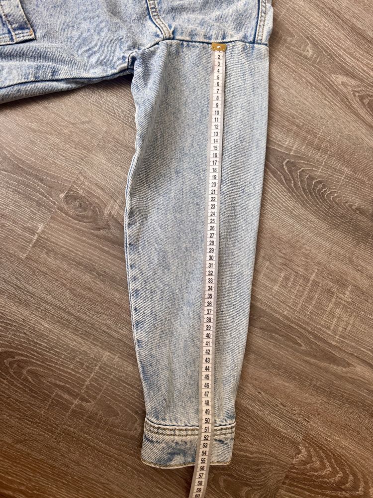 Джинсова куртка Zara. Розмір xs