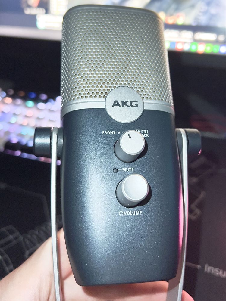 Микрофон AKG Ara
