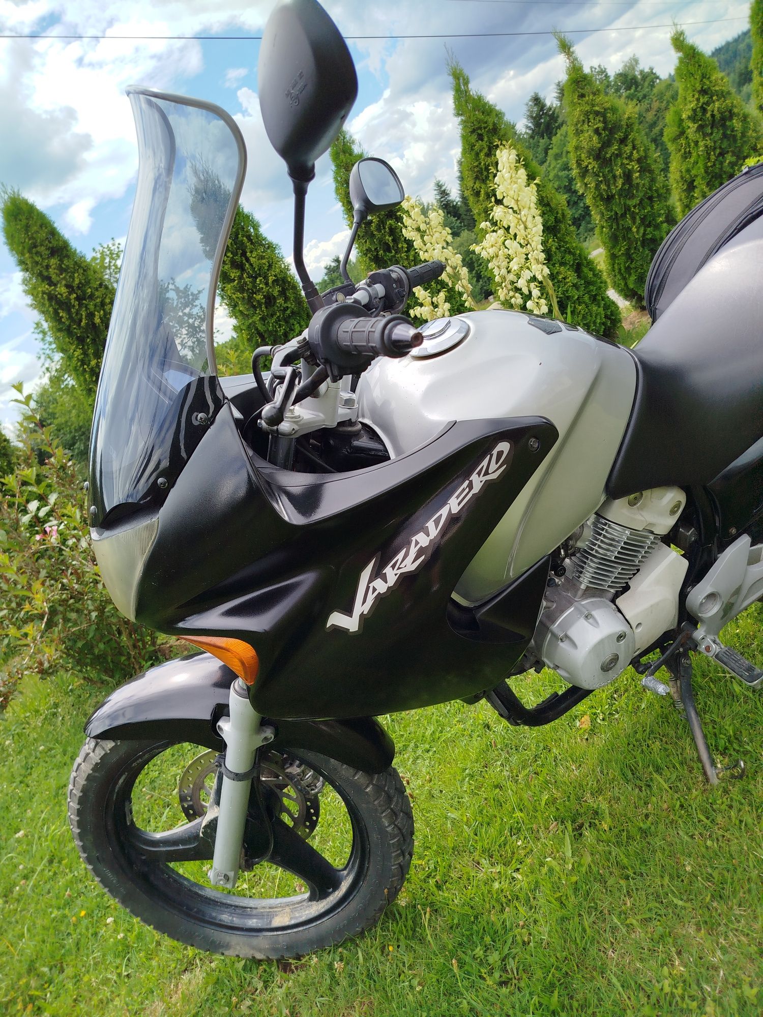 Honda Varadero XL 125 kat B