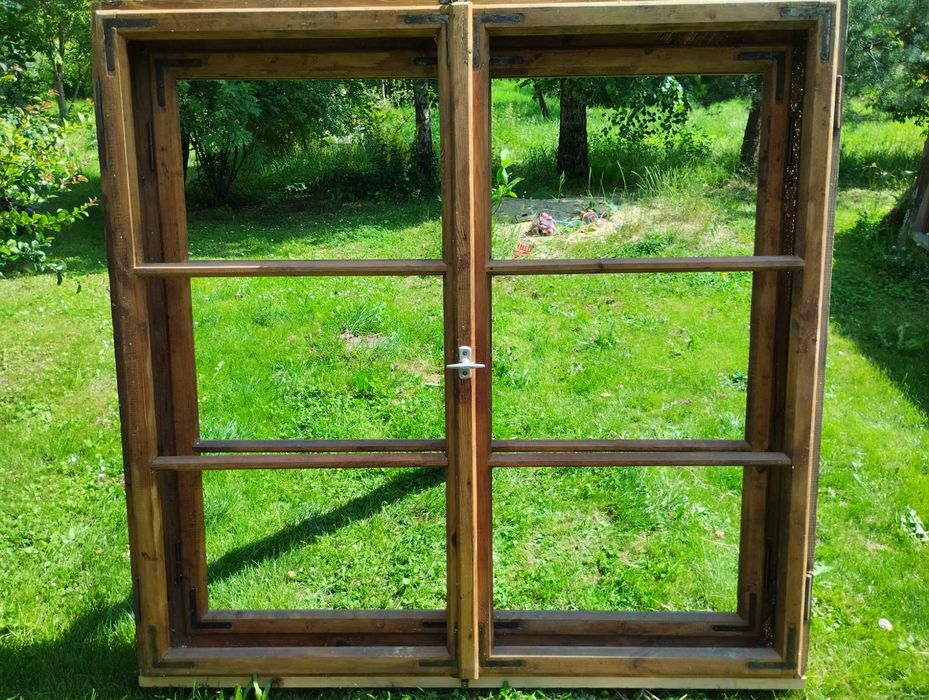 Drewniane okna skrzynkowe