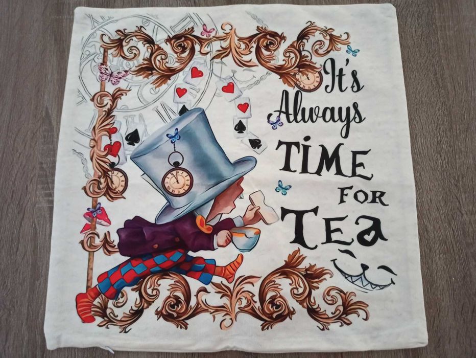 Fronhas almofada Alice no pais das Maravilhas infantil
