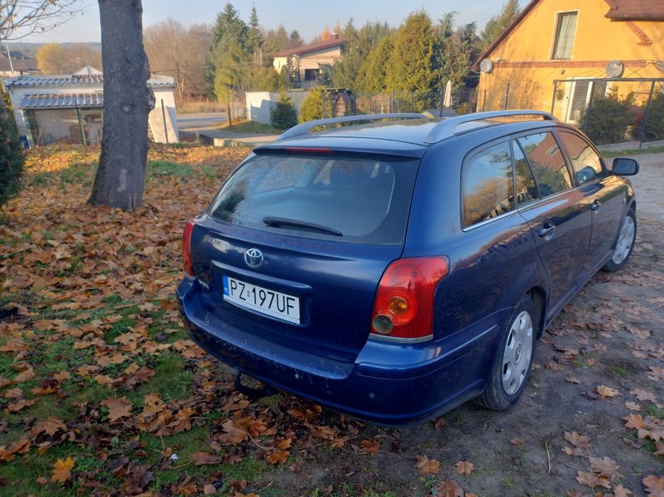 Sprzedam Toyota Avensis 1.8 benzyna zadbany stan super