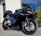Honda cbr 1000rr sc57 Lift Niski przebieg Piękna