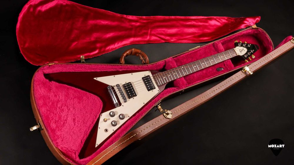 Gibson Flying V ’67 Reissue–Made in USA 1998 Natural Aged Nitro Finish