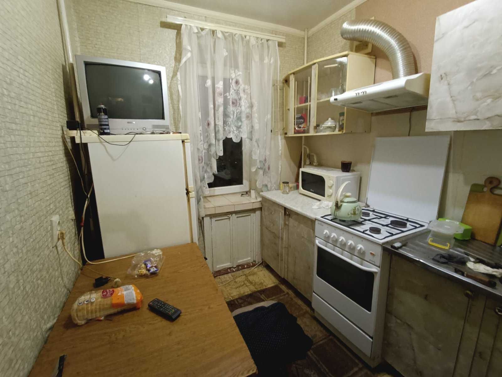 33170 Продаж 1 кімнатної квартири на Зарічанській