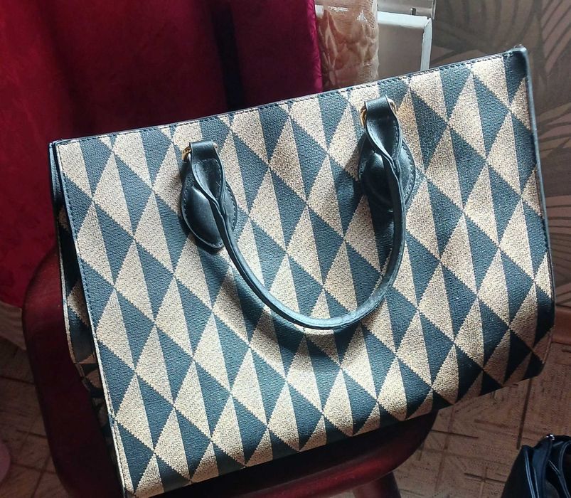 Сумка жіноча . Екошкіра karlos markoni