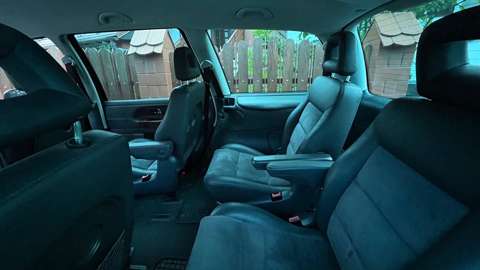 Volkswagen Sharan 1,8t automat FWD