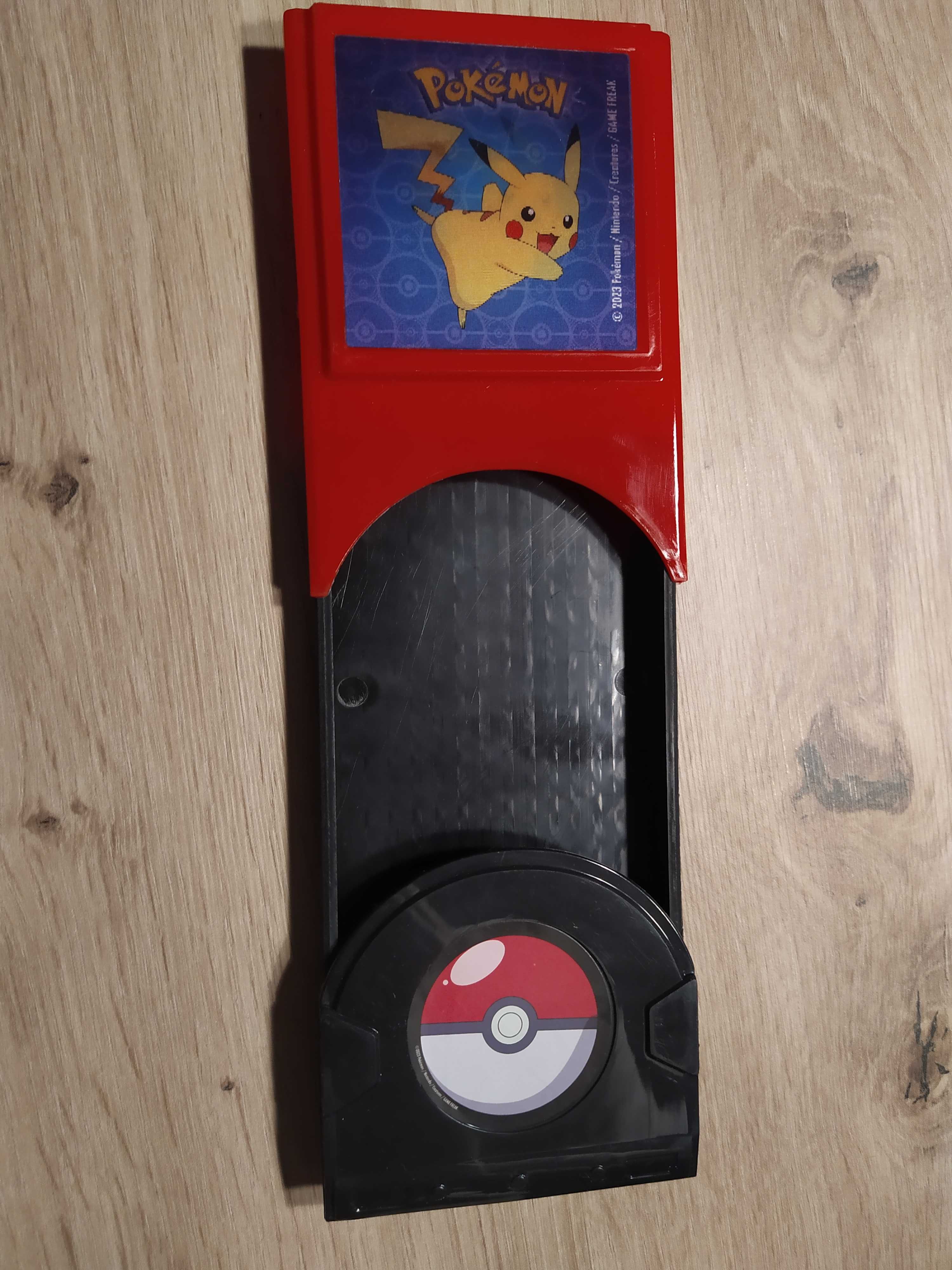 Karty Pokemon + pokedeks + naklejki