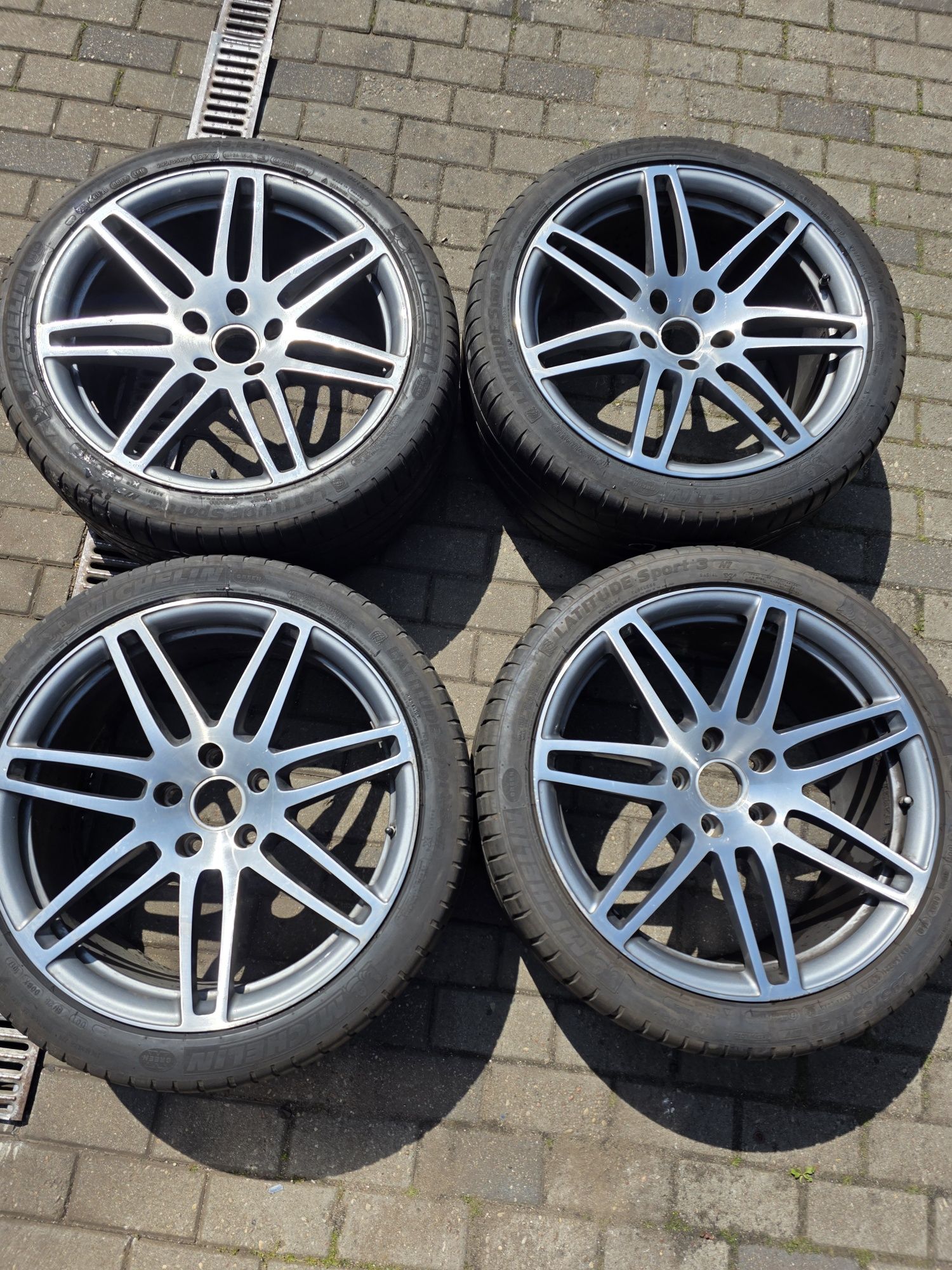 Audi Double Spoke 21 cali z Oponami Michelin Latitude