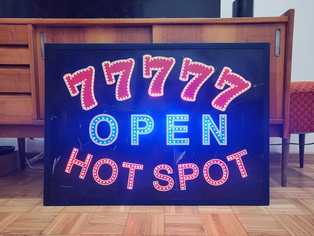 Neon open hotspot