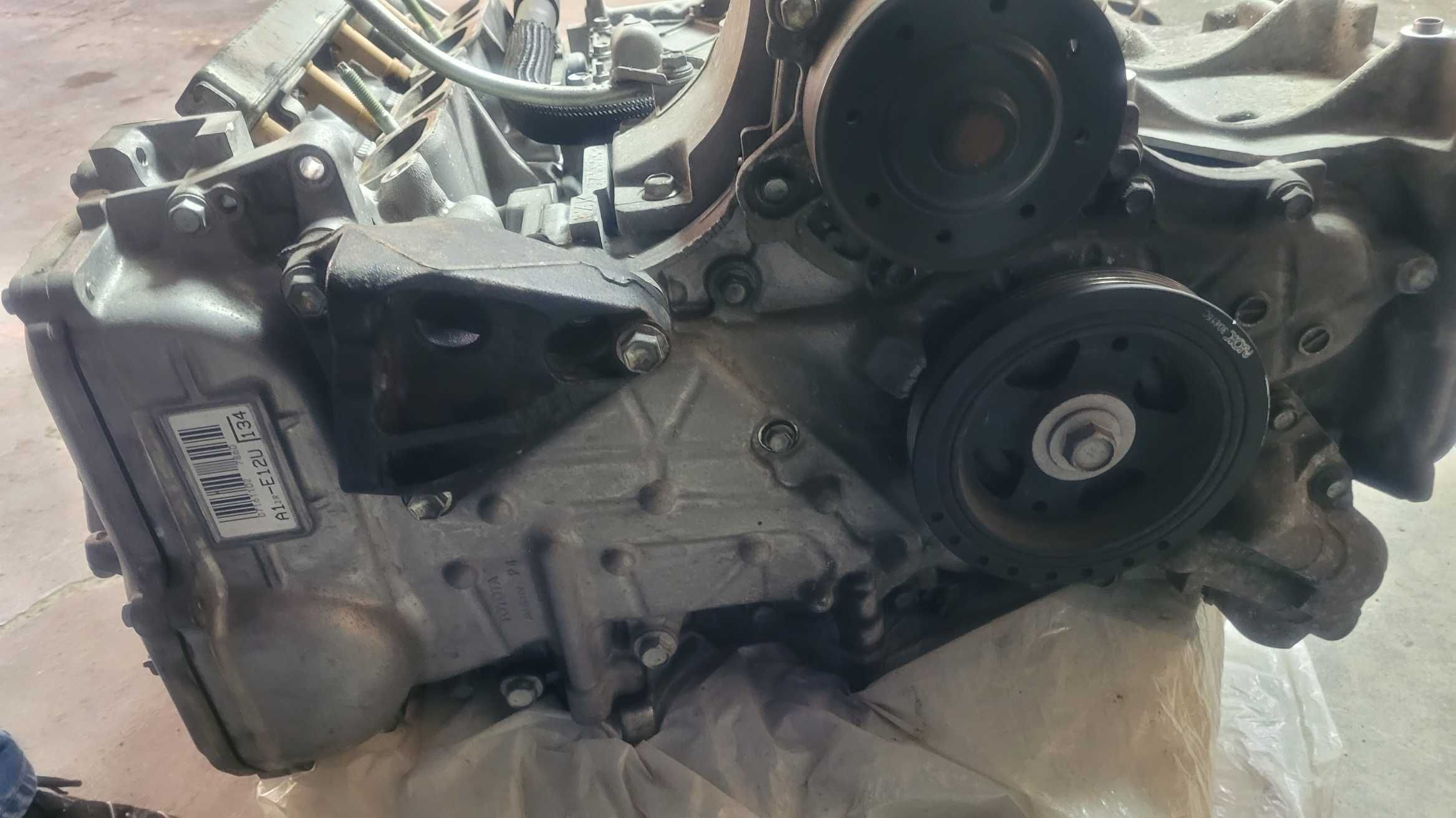 silnik słupek Toyota Auris II 1.6 valvematic 1ZR-FAE