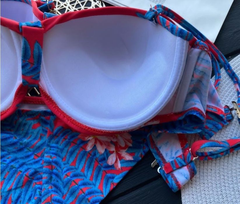 Купальник бандо бразиліана