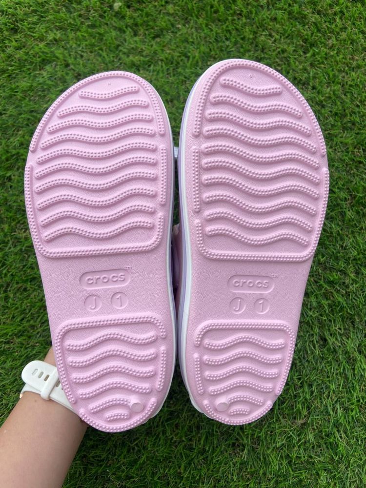 Crocs j1 сандалі босоніжки