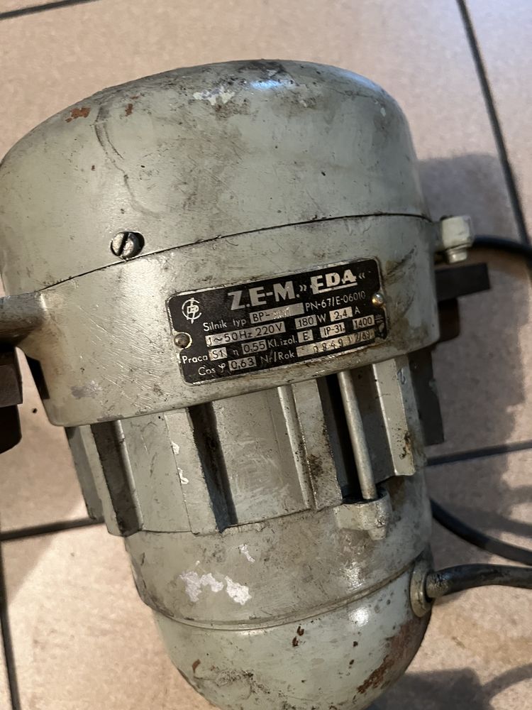 Silnik elektryczny z włącznikiem ZEM EDA