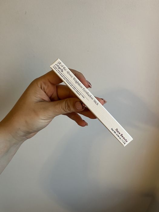 Nowy Rare Beauty All of the Above Shadow Stick