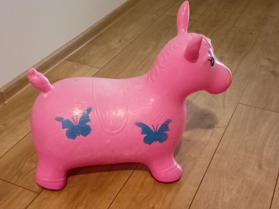 Skoczek różowy krowa