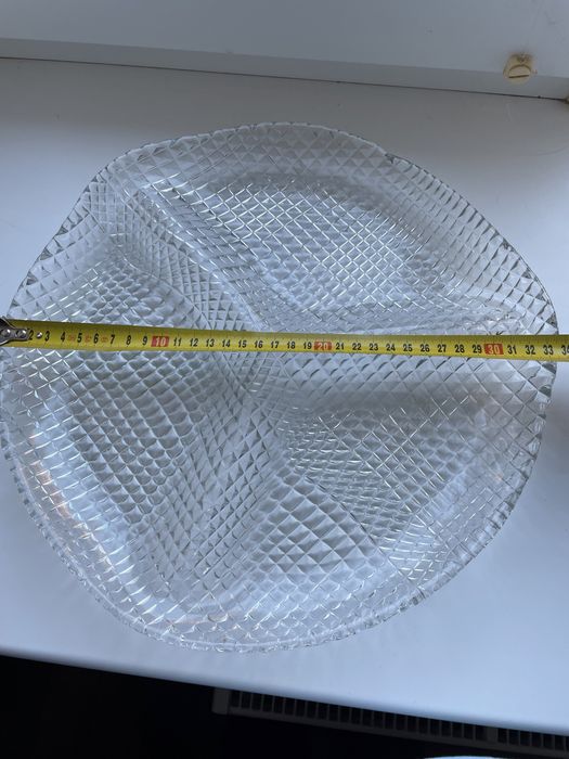 Продаю. Менажниця в гарному стані