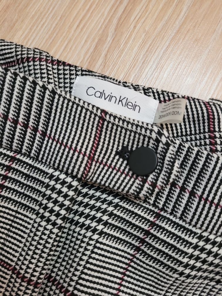 Spodnie damskie proste w kratę eleganckie Calvin Klein nowe r. 6XL/7XL