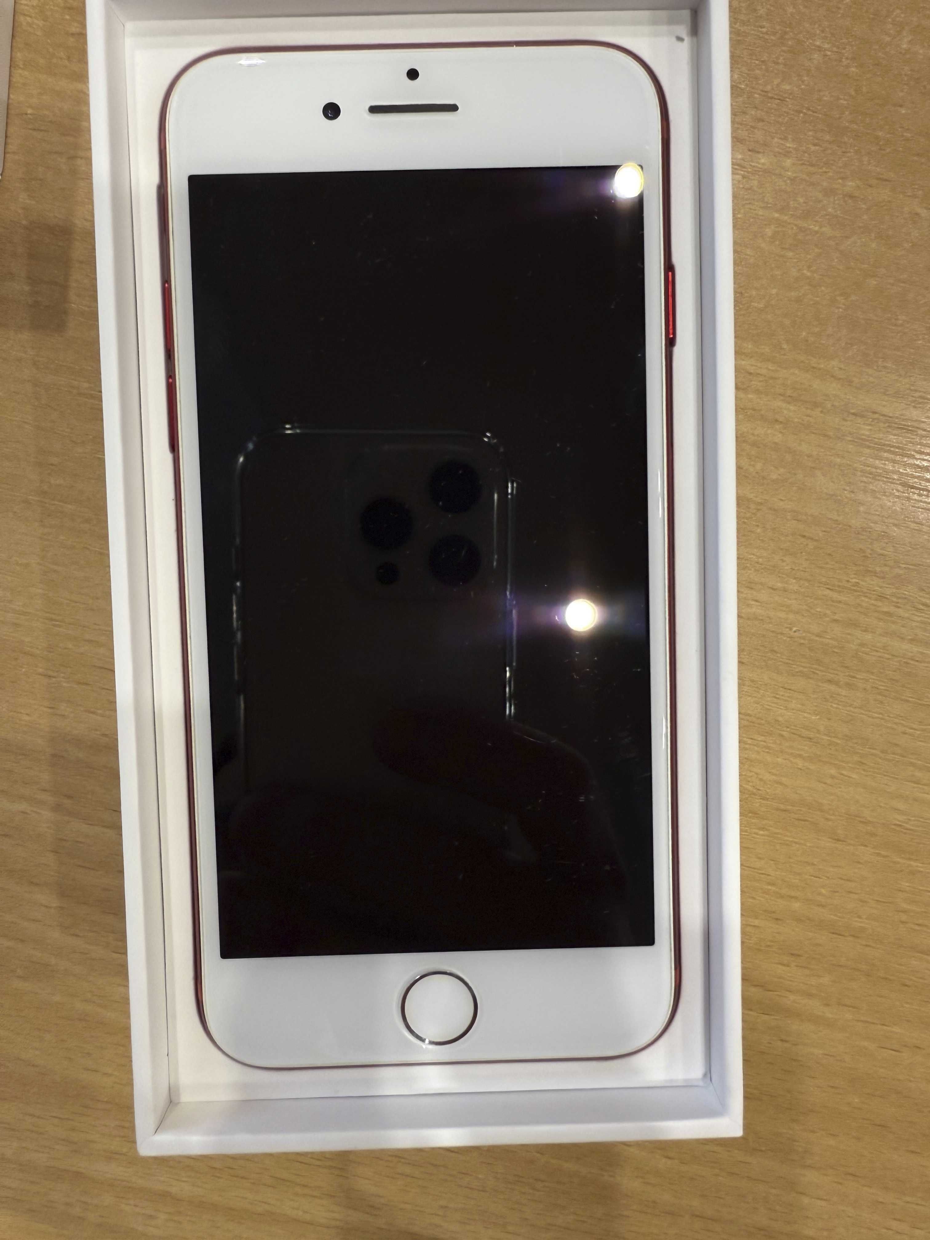 iPhone 7 Red 128GB w dobrym stanie