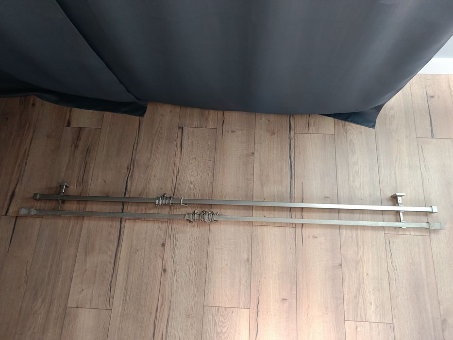 Komplet (szafa komoda karnisz lampa wisząca kinkiet stojący)